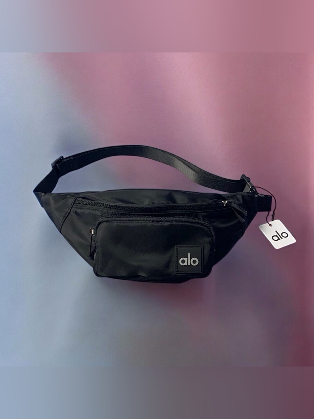 🌈ALO Yoga Black Belt Bag with Front Zip Pocket